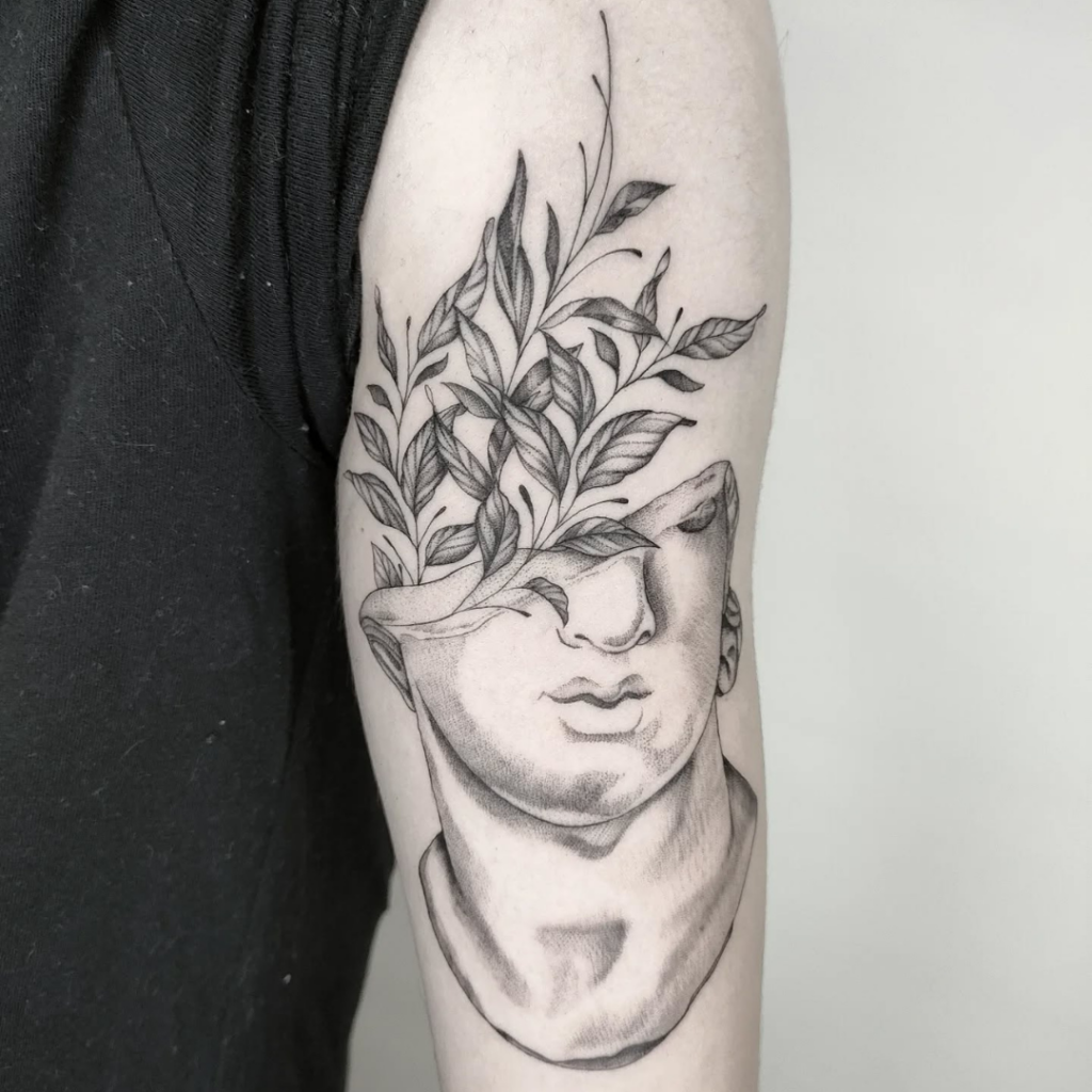 fine line tattoos stockholm beehive studio julie_blomster_tattoo