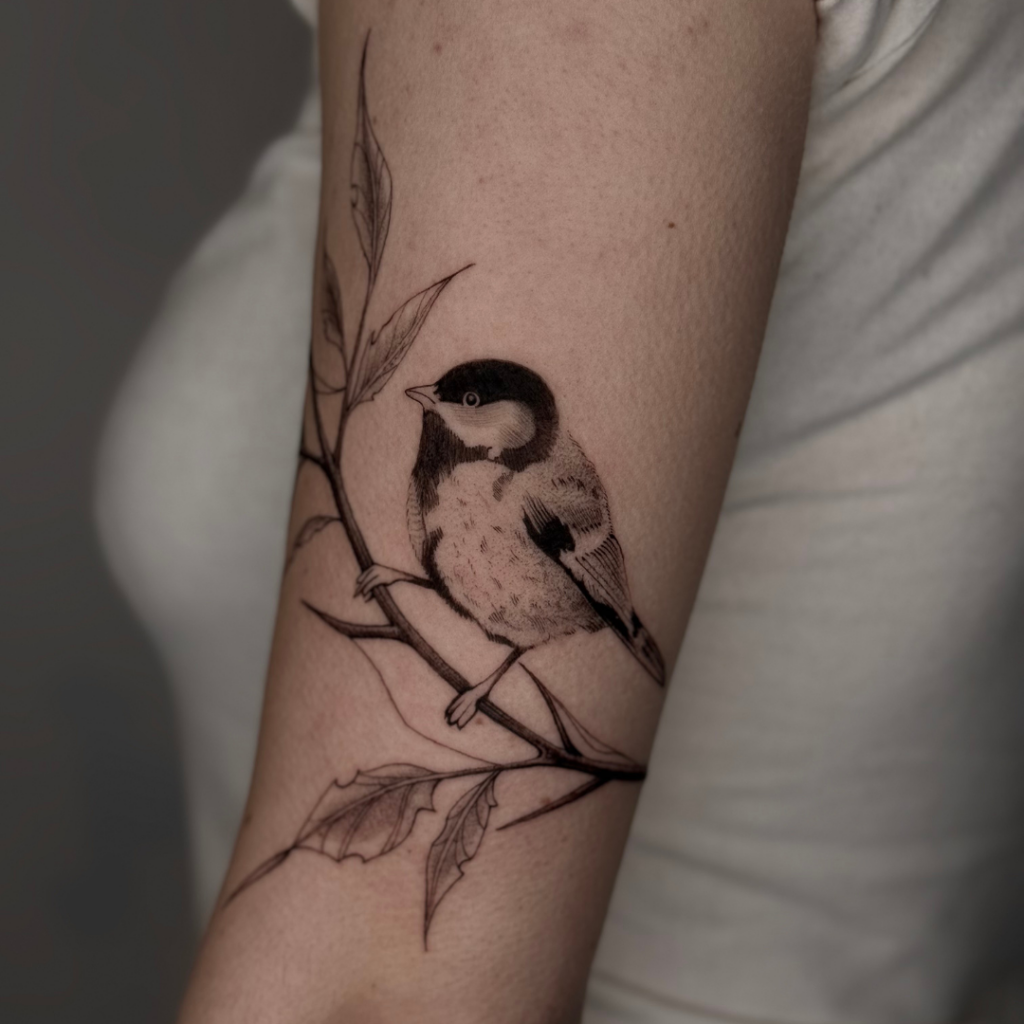 fine line tattoos stockholm beehive studio katttattoo.se