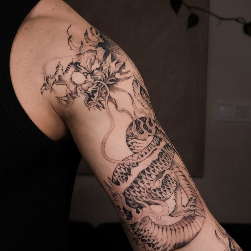 fine line tattoos stockholm beehive studio sashatretiakov_