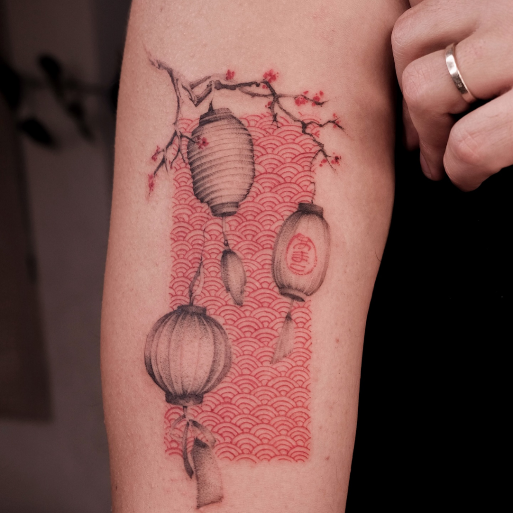 fine line tattoos stockholm beehive studio sashatretiakov_